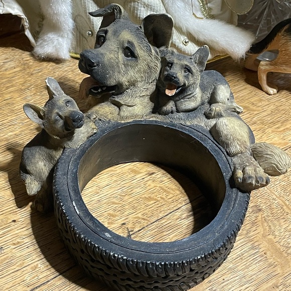 German Shepherds dish - Picture 2 of 5